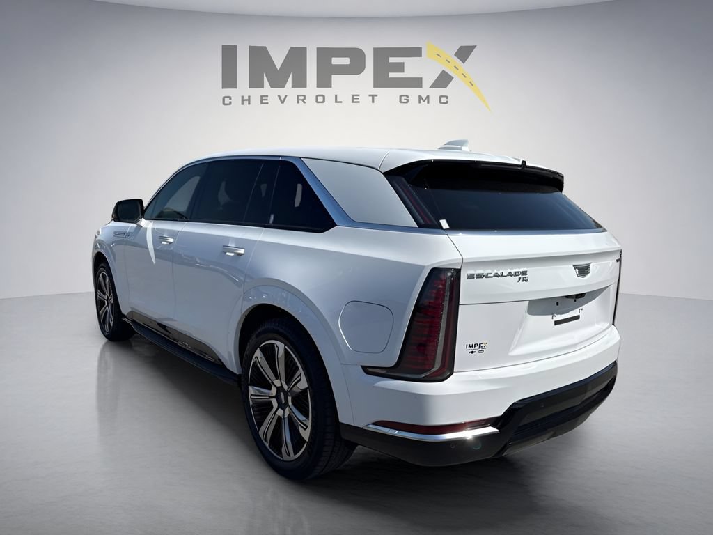 Used 2025 Cadillac Escalade IQ Luxury 2 w/ LPO, Premium Carpet Package AWD/4WD image 3