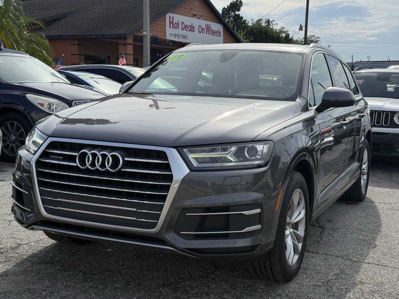 Used 2019 Audi Q7 2.0T Premium w/ Convenience Package AWD/4WD image 3