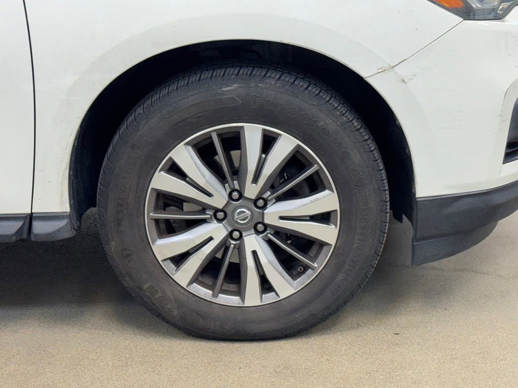 Used 2018 Nissan Pathfinder SL FWD image 4