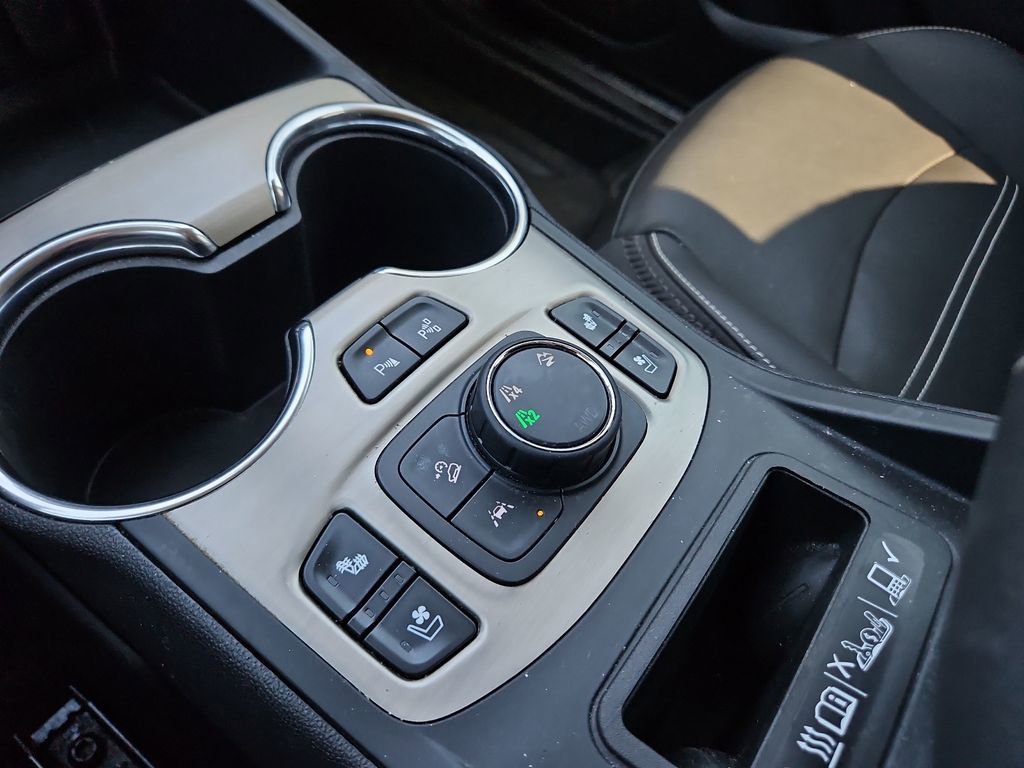 Used 2024 GMC Terrain Denali w/ Denali Premium Package image 20