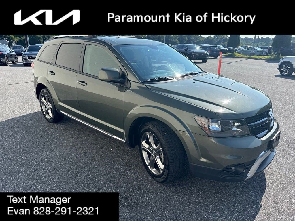 Used 2016 Dodge Journey Crossroad FWD image 3