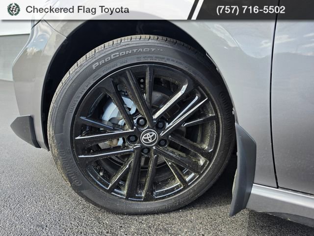 Used 2025 Toyota Camry SE w/ Convenience Package image 18