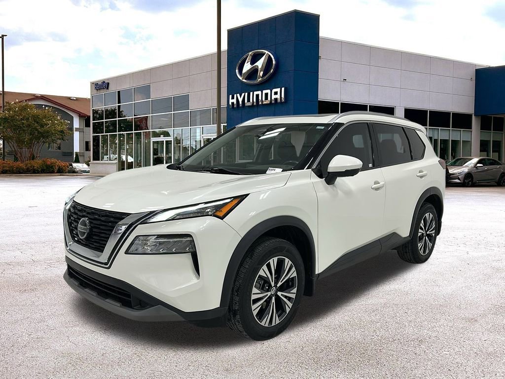 Used 2021 Nissan Rogue SV w/ Premium Package image 1