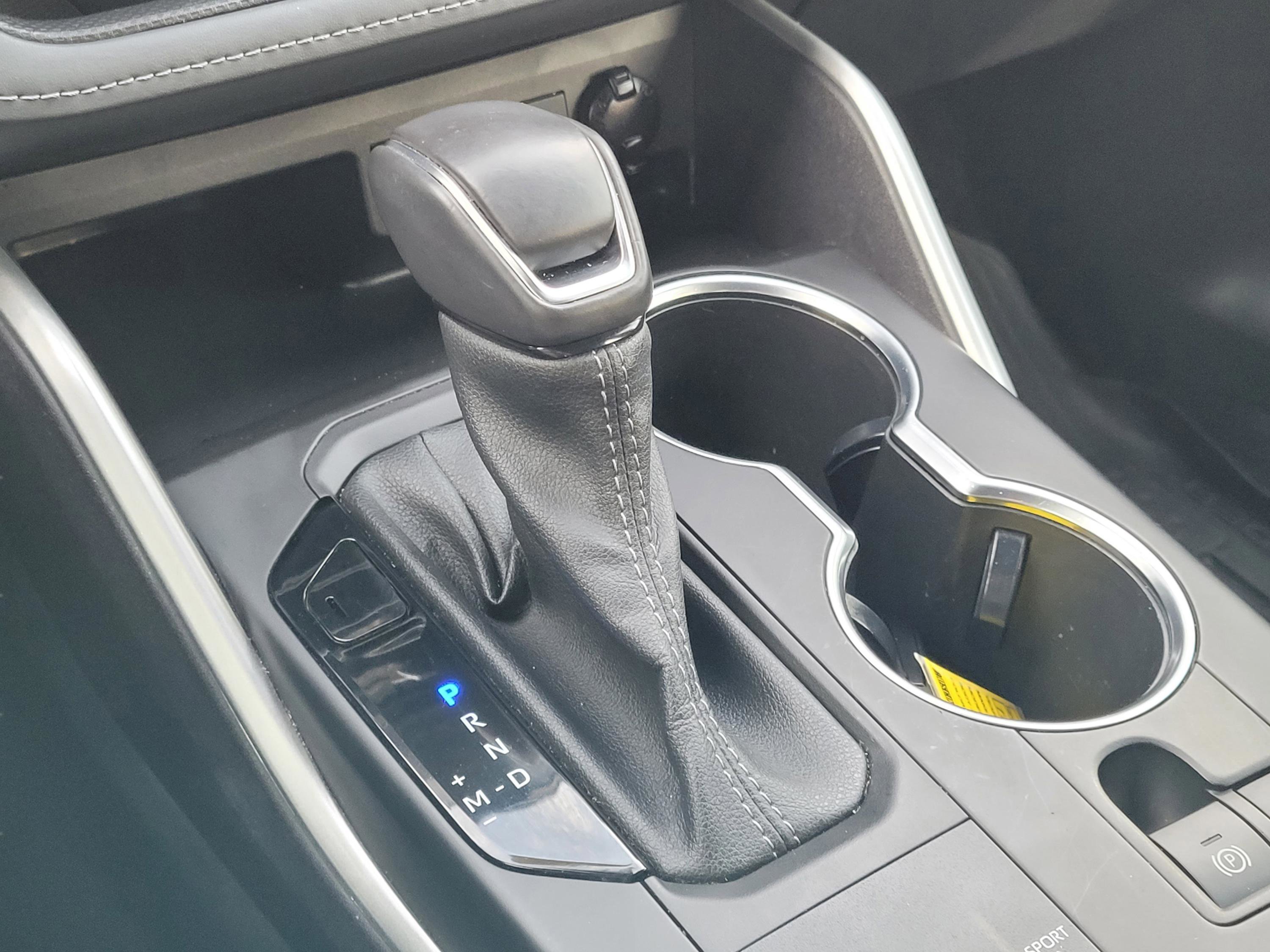 Used 2022 Toyota Highlander XSE image 25