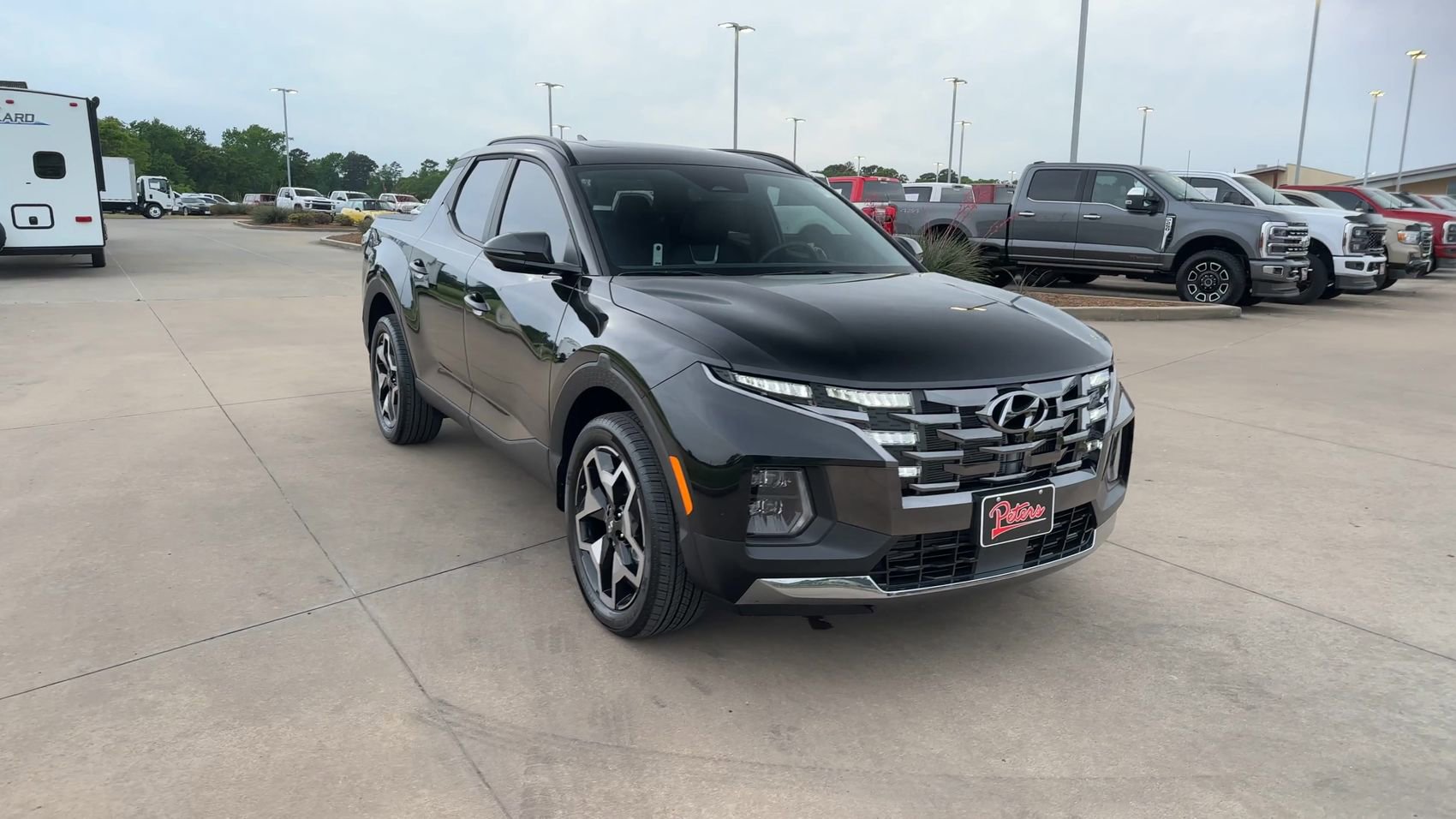 Used 2024 Hyundai Santa Cruz Limited AWD/4WD image 2