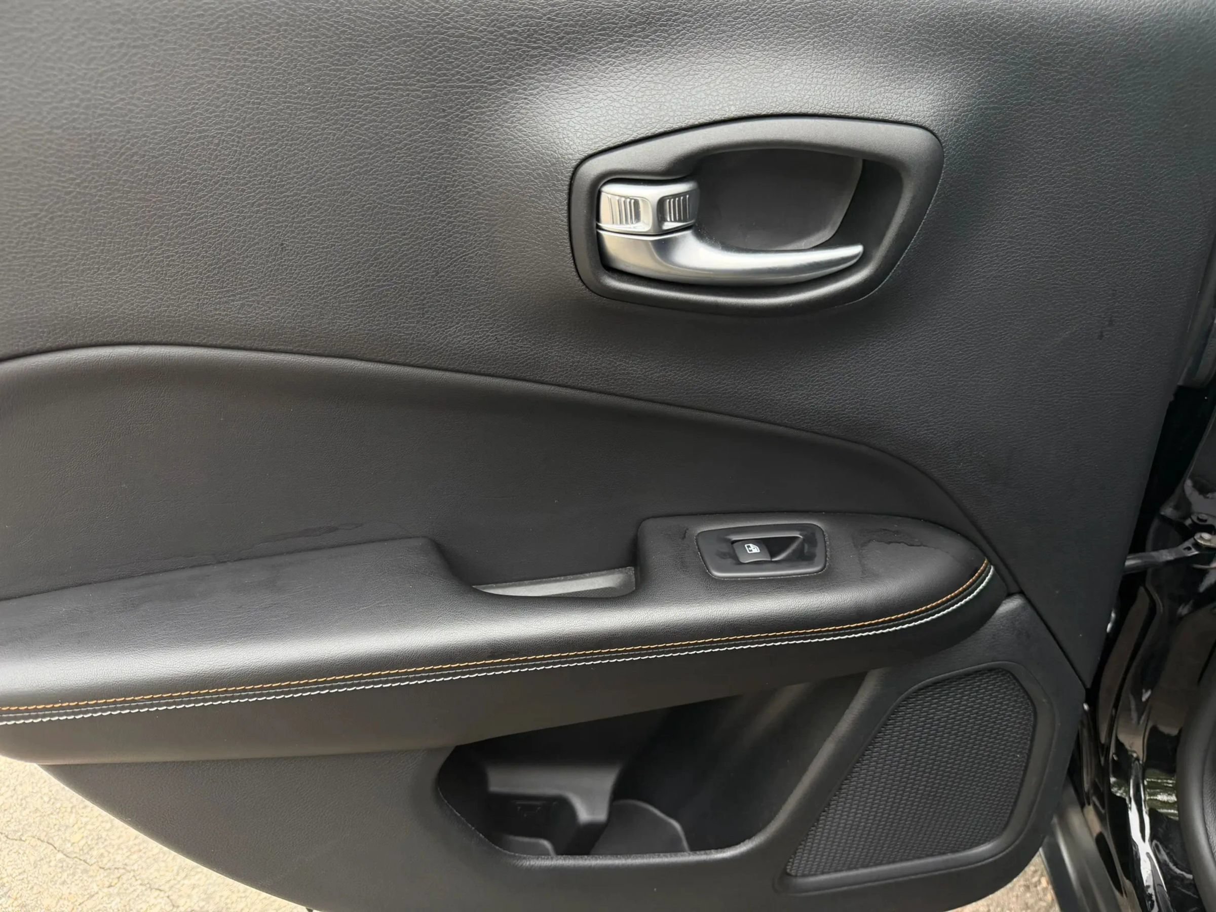 Used 2021 Jeep Compass Sport FWD image 16