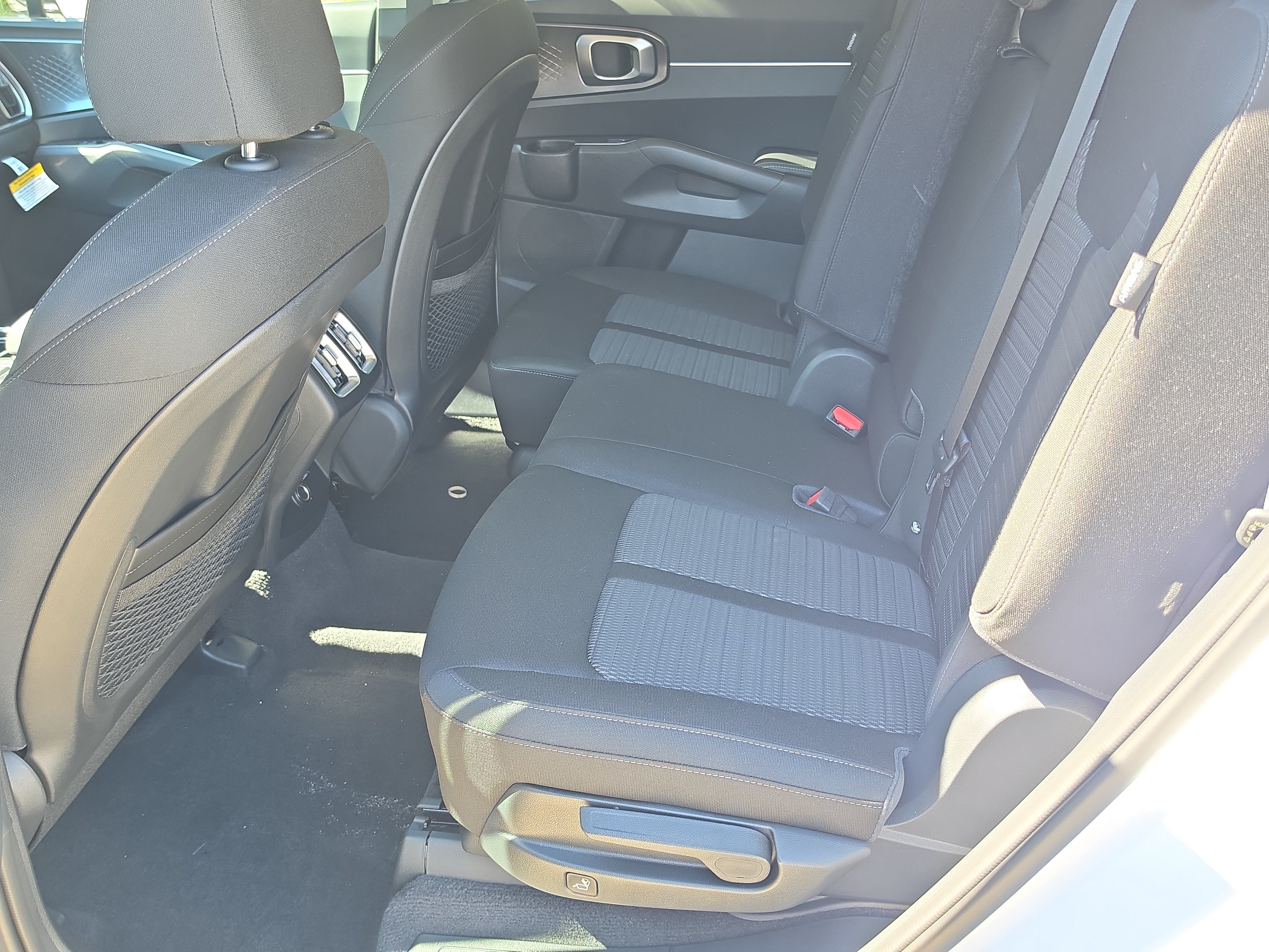 New 2026 Kia Sorento LX FWD image 16