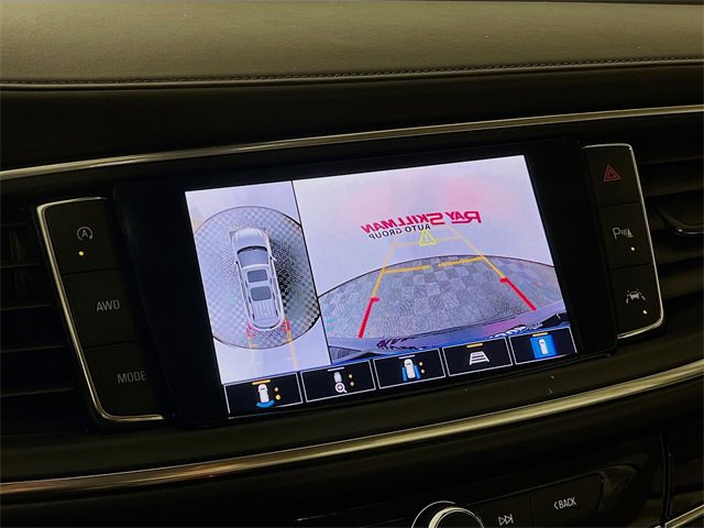 Used 2023 Buick Enclave Avenir w/ Avenir Technology Package image 19