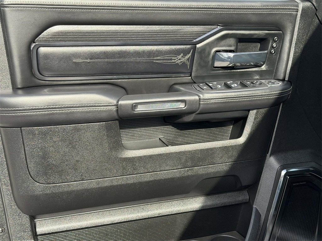 Used 2024 RAM 3500 Limited image 12