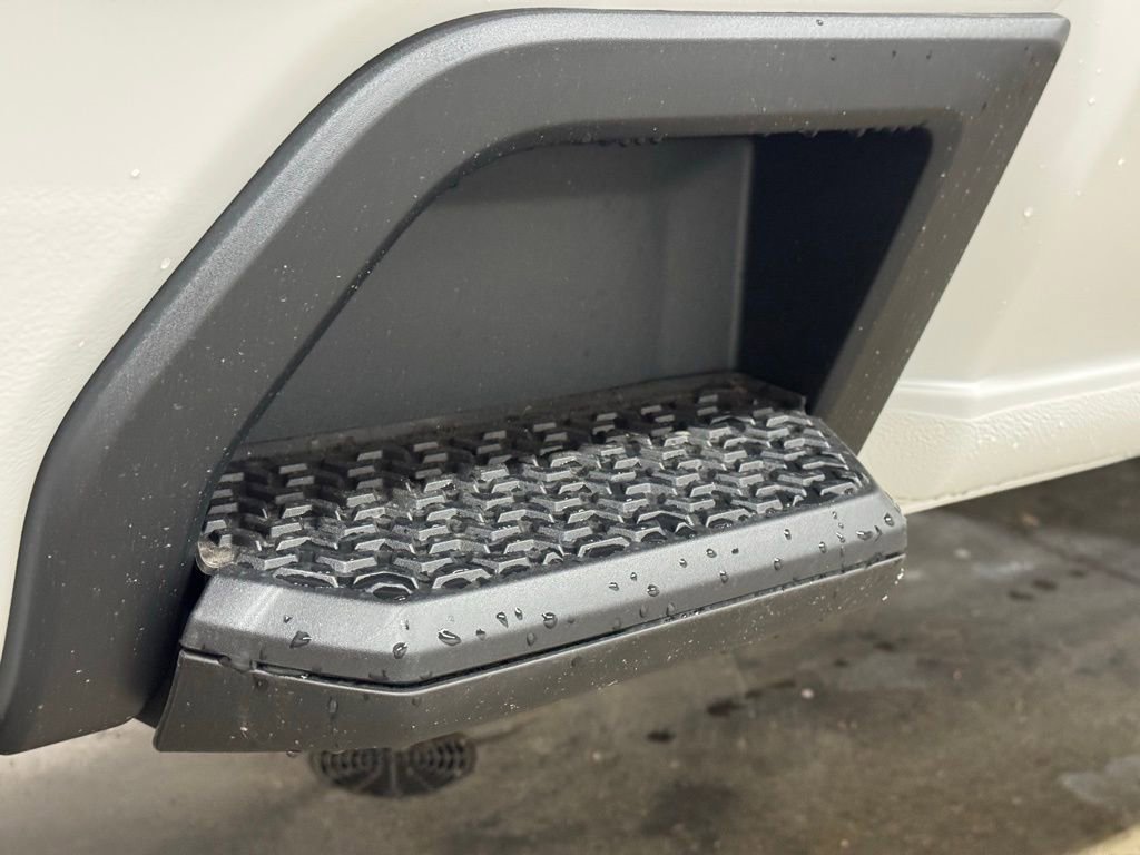 New 2025 Chevrolet Silverado 2500 LT w/ Convenience Package image 12