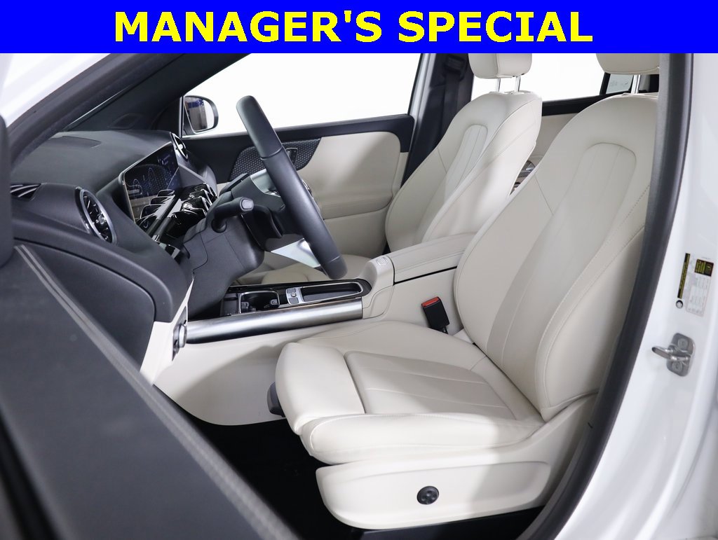 Used 2025 Mercedes-Benz GLA 250 4MATIC image 30