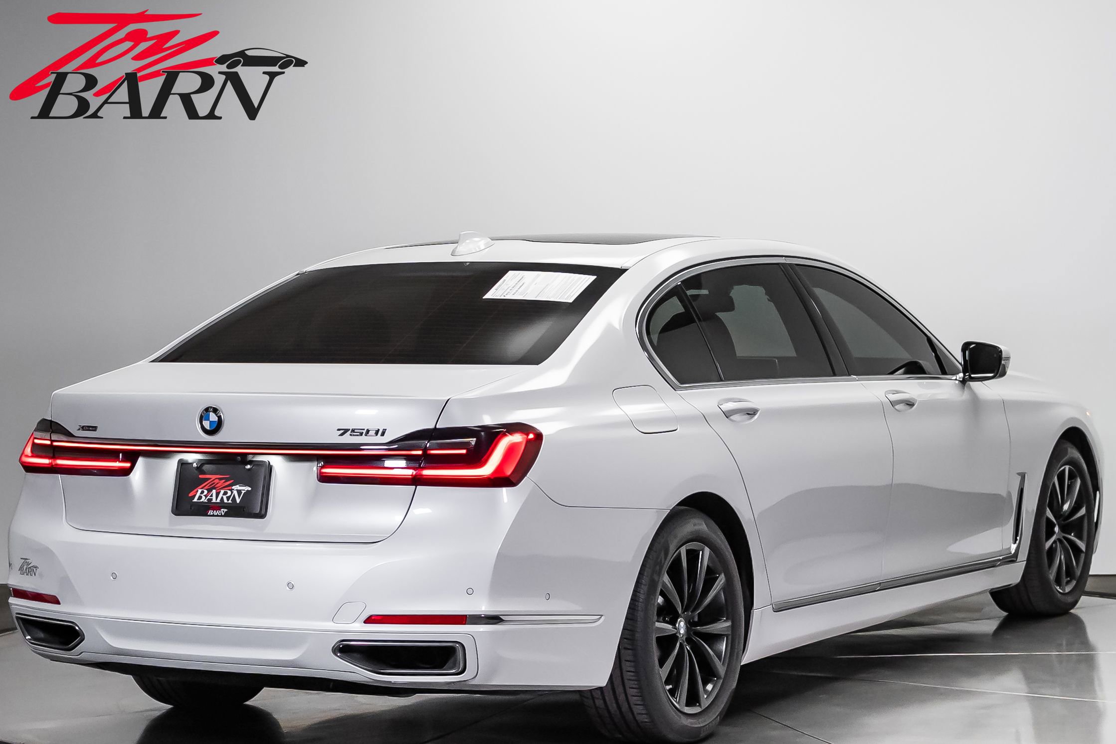 Used 2022 BMW 750i xDrive AWD/4WD image 5