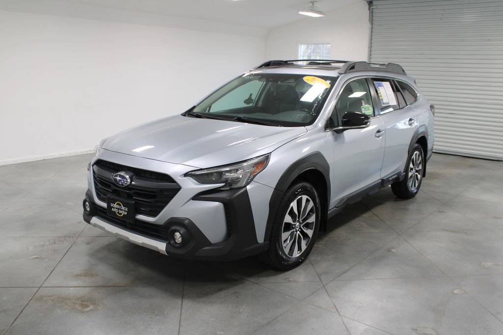 Used 2023 Subaru Outback Limited image 4