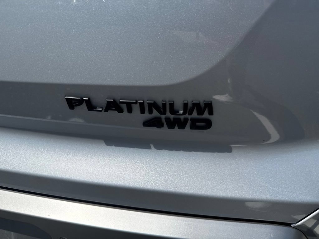 Certified 2025 Nissan Pathfinder Platinum w/ Black Appearance Package AWD/4WD image 6