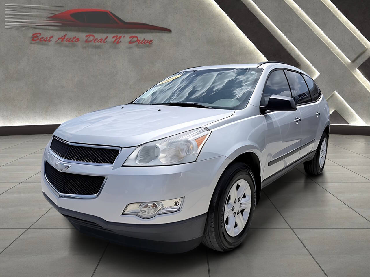 Used 2011 Chevrolet Traverse LS