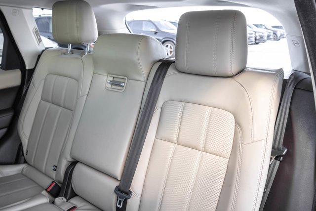 Used 2020 Land Rover Range Rover Sport HSE image 26