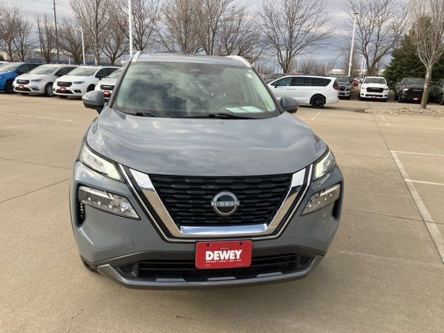Used 2023 Nissan Rogue SL w/ SL Premium Package image 2
