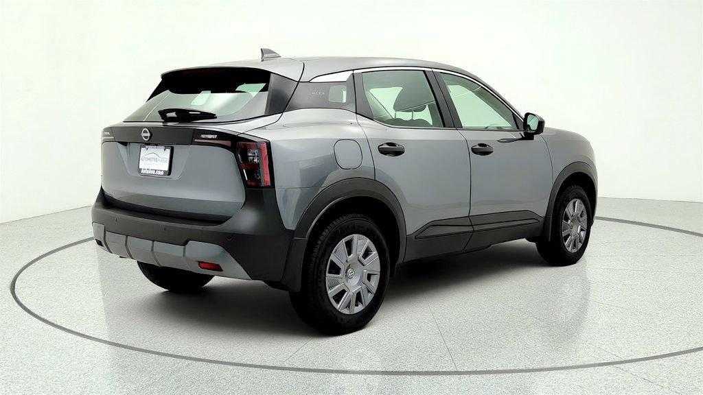 Used 2025 Nissan Kicks S FWD image 5