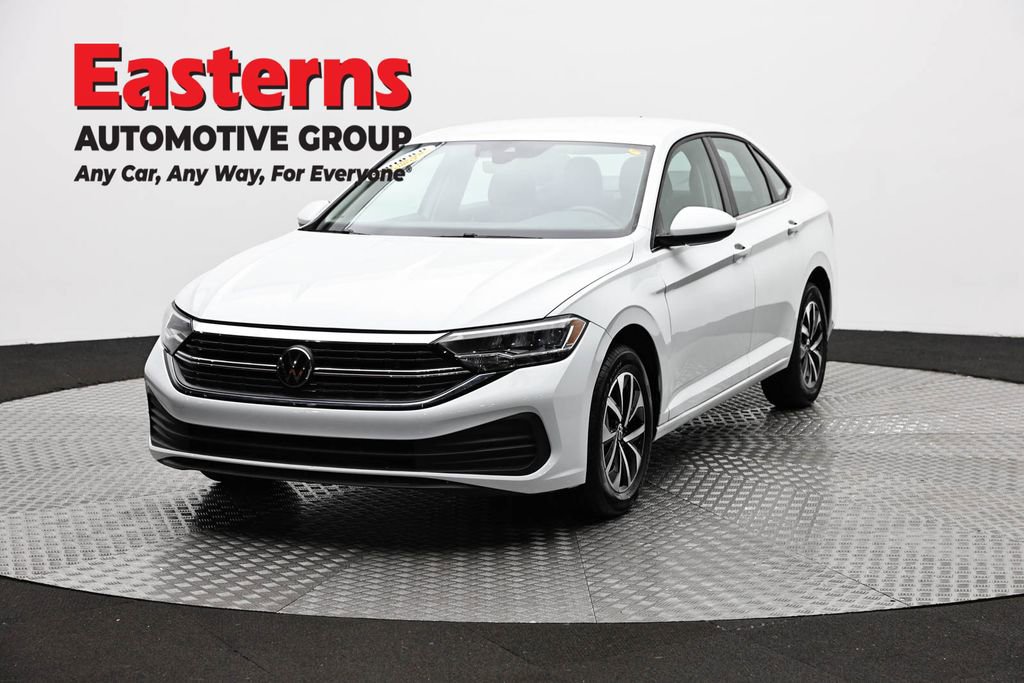 Used 2024 Volkswagen Jetta S image 1