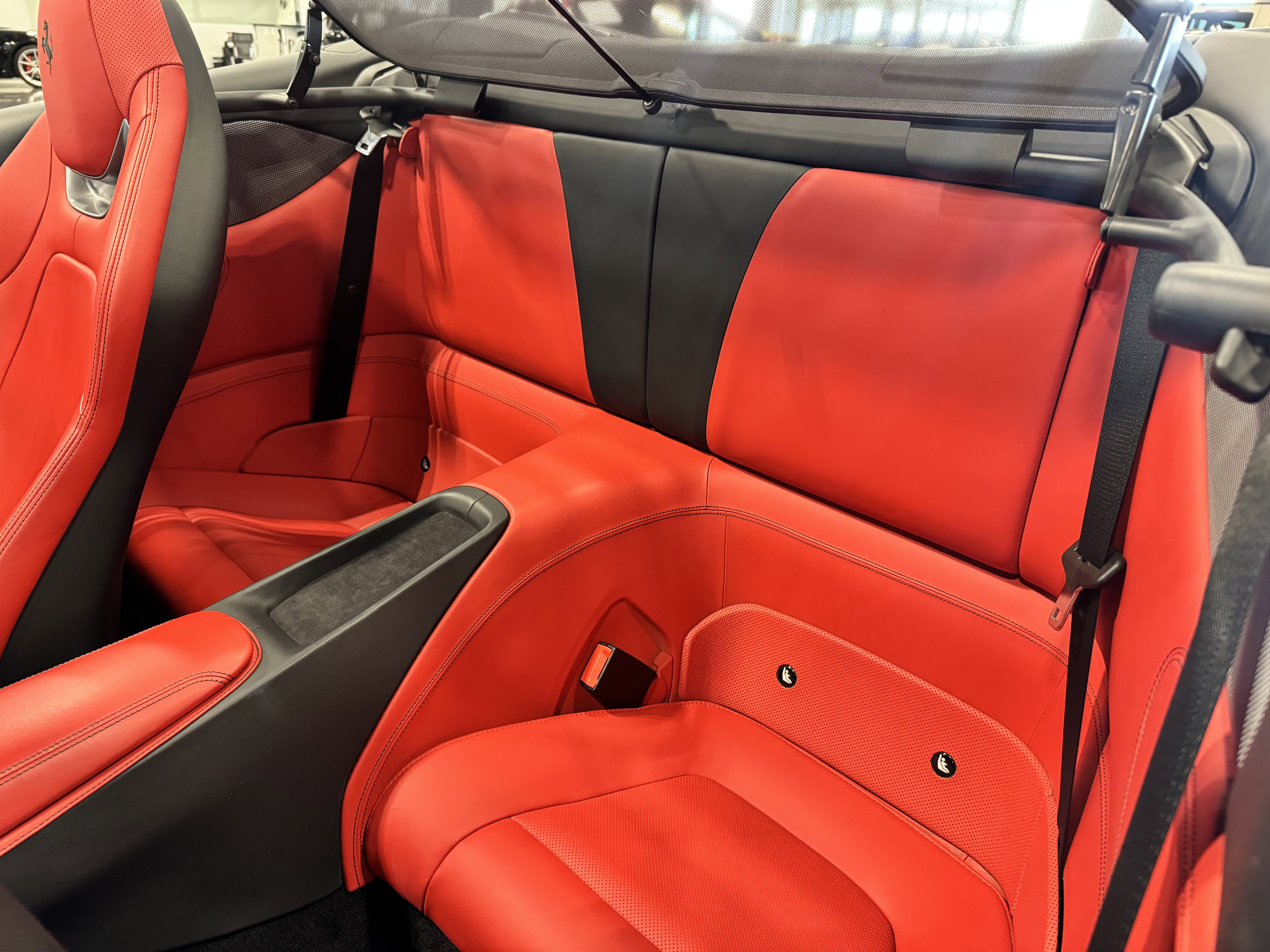 Used 2020 Ferrari Portofino image 32