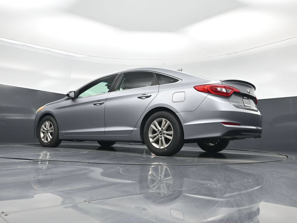 Used 2015 Hyundai Sonata SE w/ Option Group 09 FWD image 45