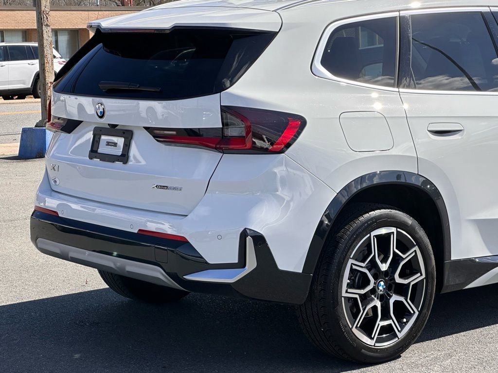 Used 2025 BMW X1 xDrive28i w/ Convenience Package image 41