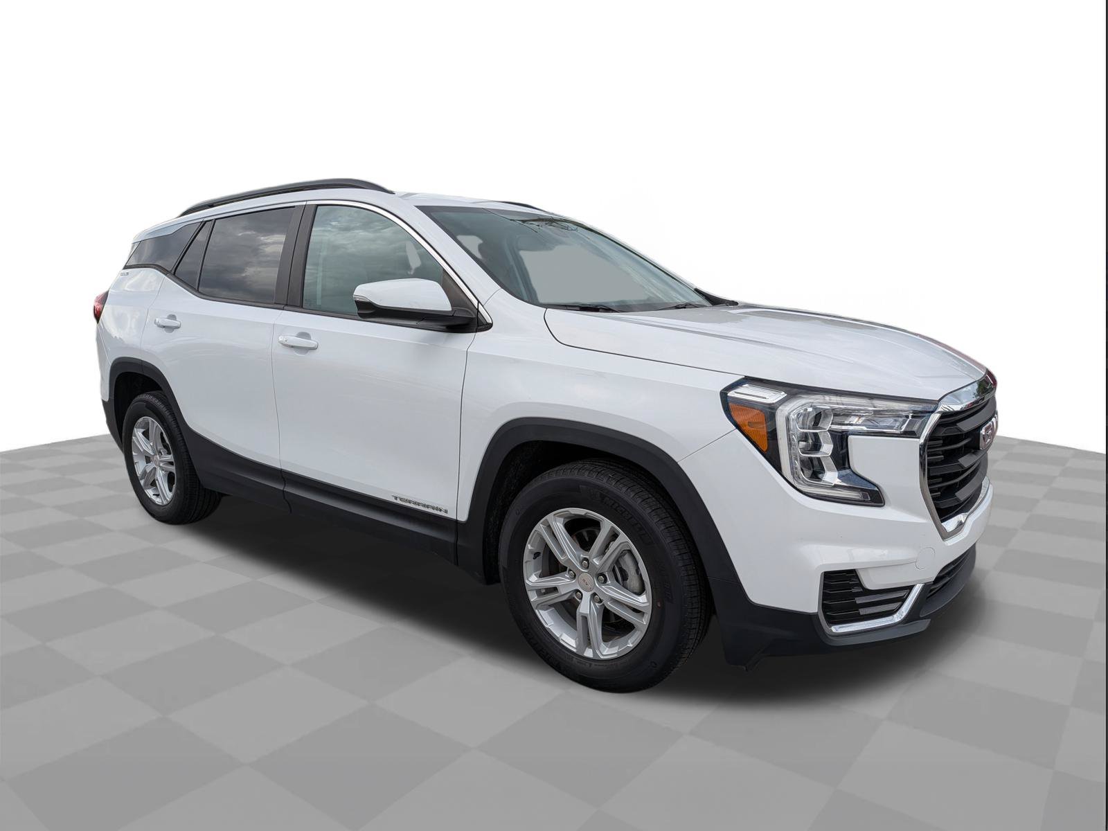 Certified 2022 GMC Terrain SLE w/ Driver Convenience Package FWD image 2