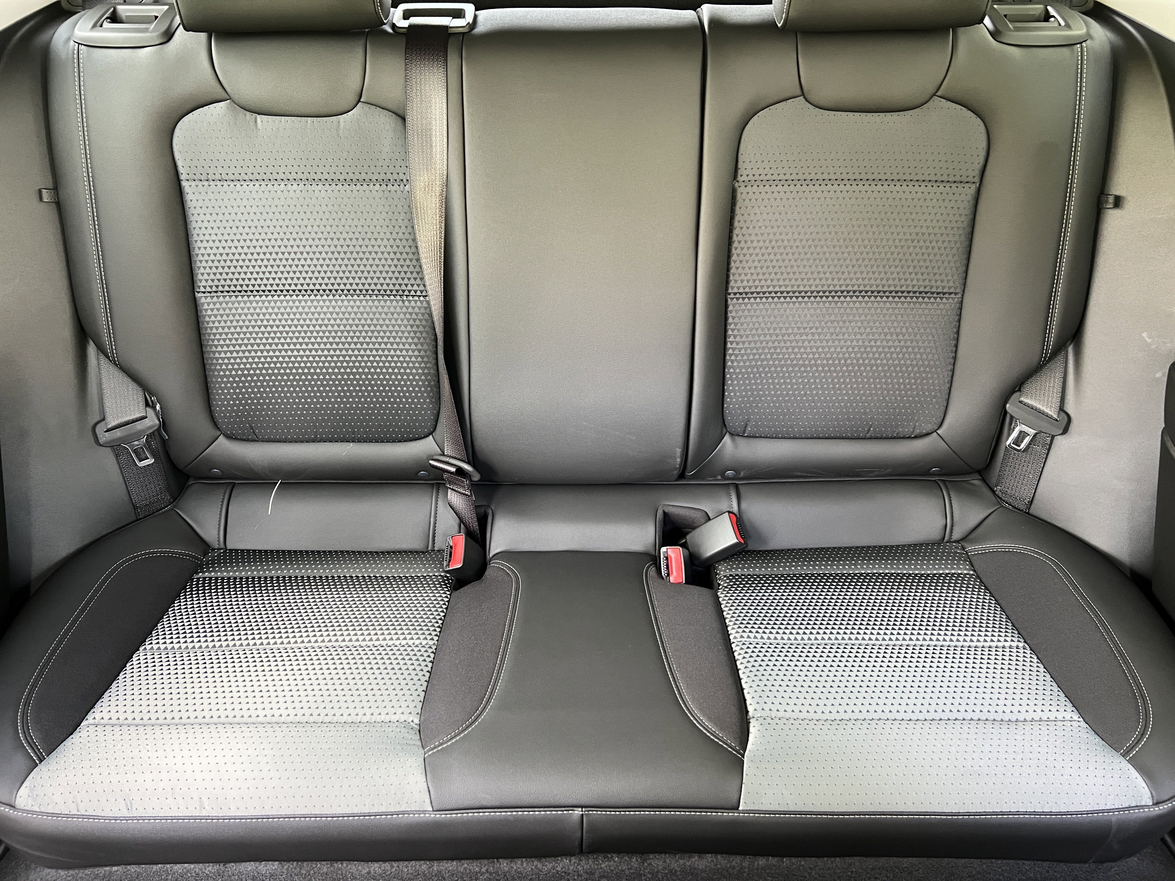 New 2026 Chevrolet Trax LT w/ LT Convenience Package FWD image 14
