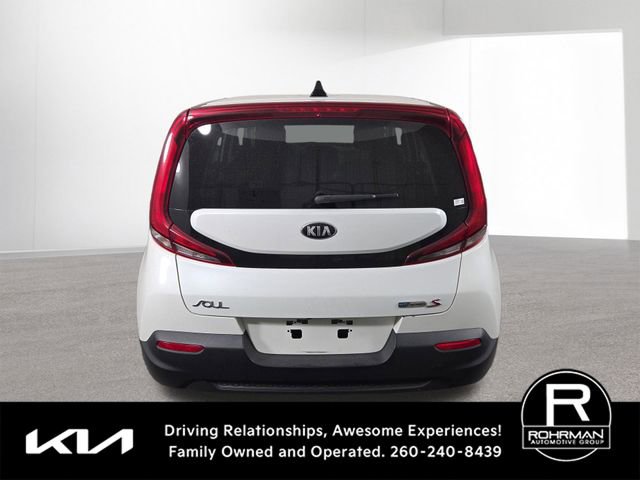 Certified 2021 Kia Soul S image 8