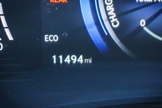 Used 2024 Lexus NX 450h+ AWD w/ Luxury Package image 9