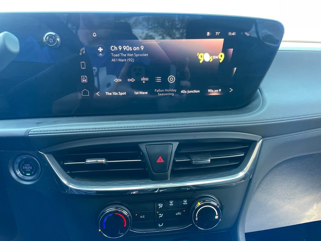 Used 2025 Buick Encore GX Preferred FWD image 18