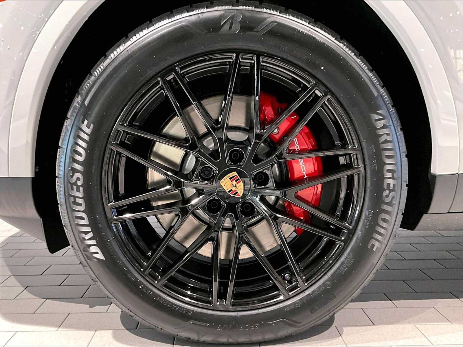 New 2026 Porsche Cayenne S AWD/4WD image 11