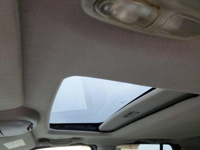 Used 2002 GMC Envoy SLT AWD/4WD image 16