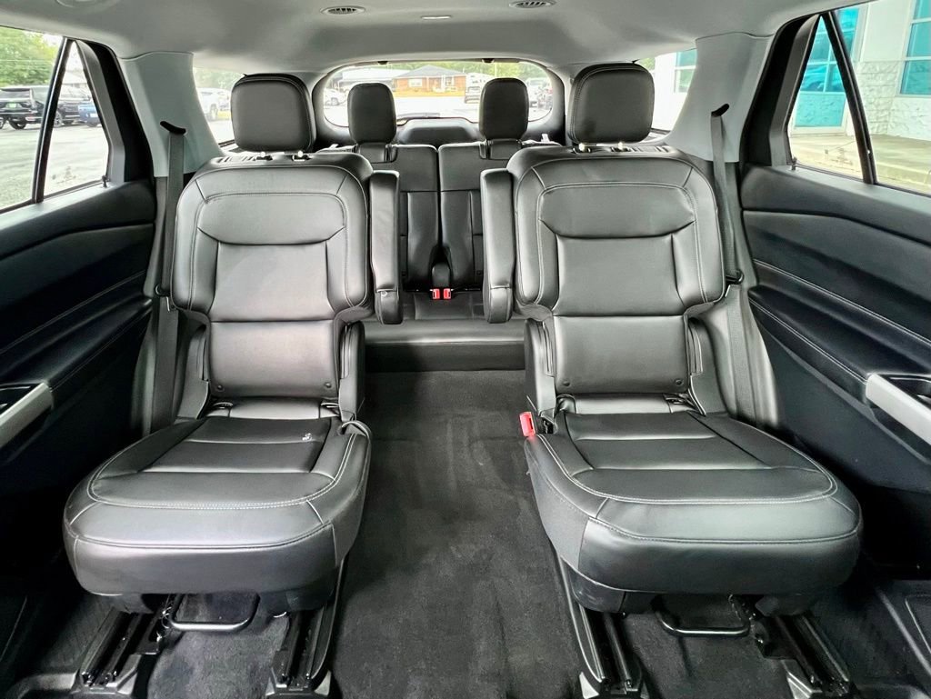 Used 2023 Ford Explorer XLT w/ Equipment Group 202A image 35