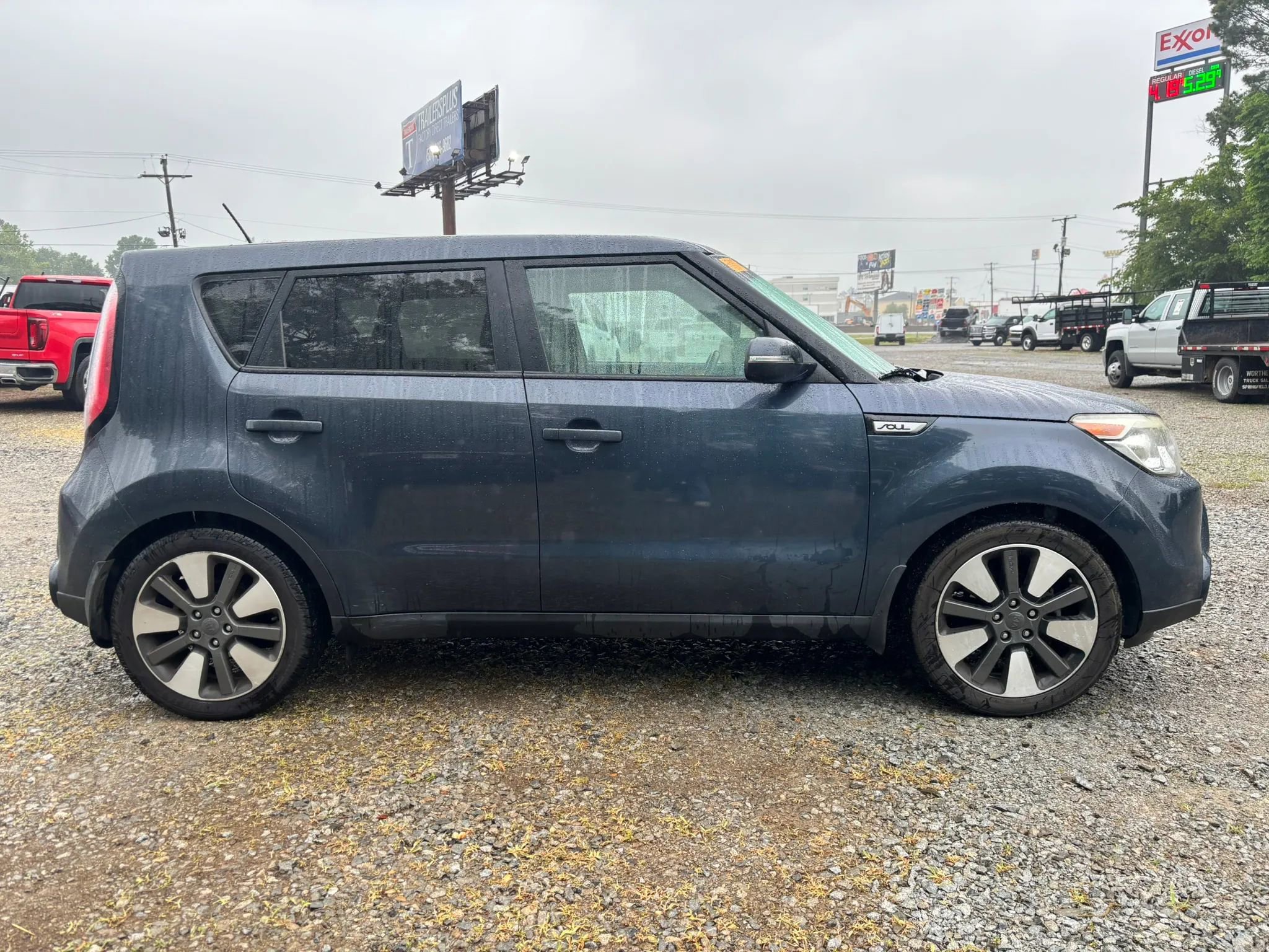 Used 2015 Kia Soul ! w/ Sun & Sound Package FWD image 6