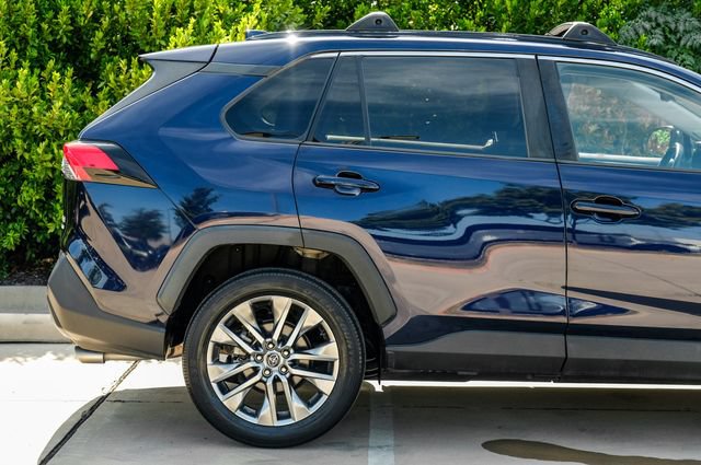 Used 2020 Toyota RAV4 XLE Premium AWD/4WD image 11