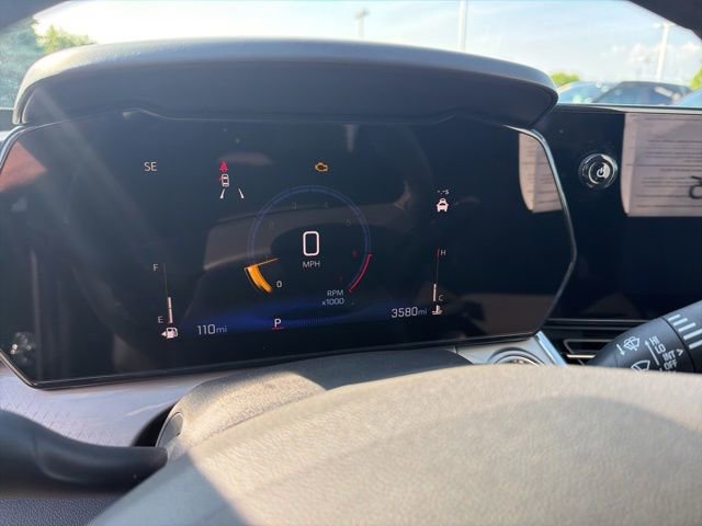 Used 2024 Chevrolet Trax LT w/ Driver Confidence Package FWD image 23