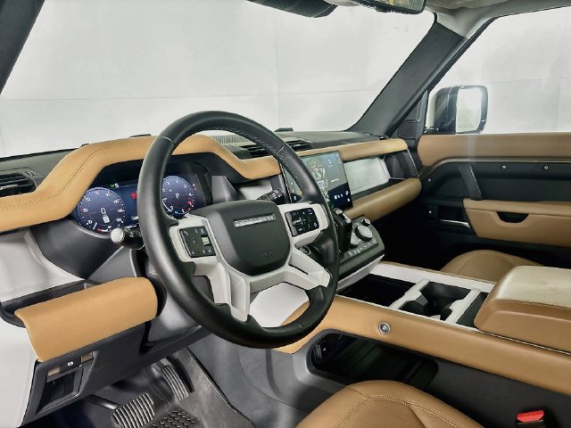 New 2025 Land Rover Defender 130 S AWD/4WD image 9
