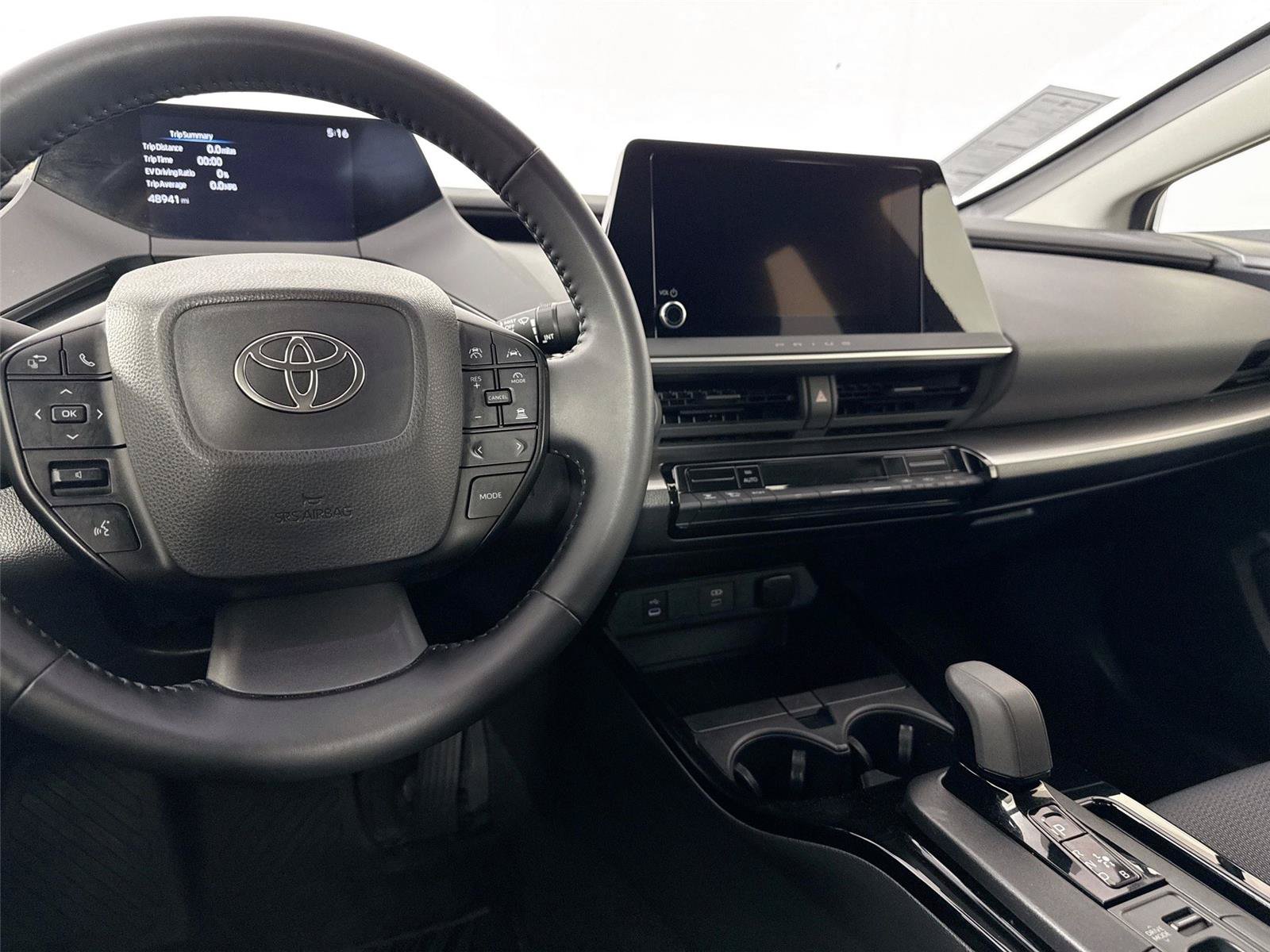 Certified 2023 Toyota Prius LE FWD image 30