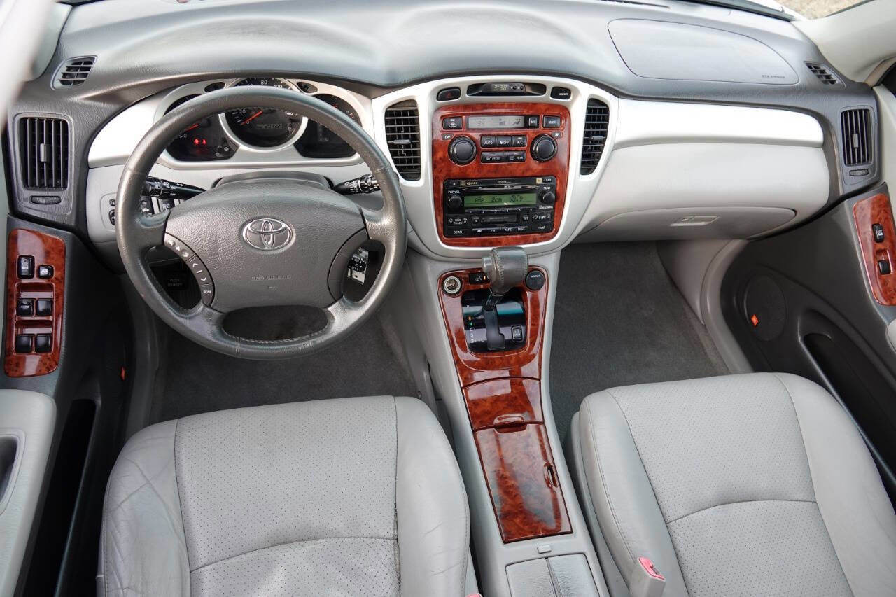Used 2005 Toyota Highlander Limited AWD/4WD image 88