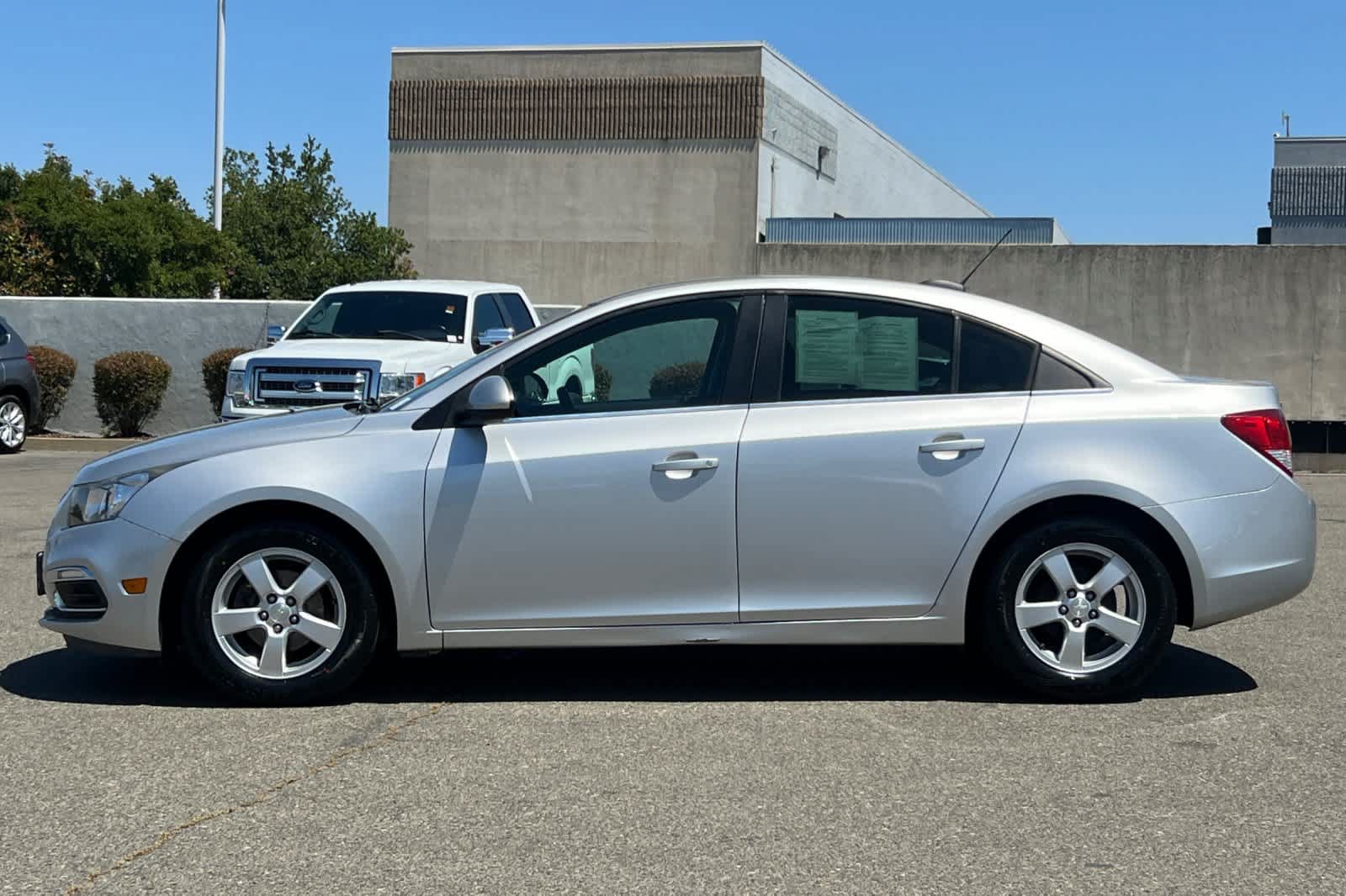 Used 2016 Chevrolet Cruze LT FWD image 9