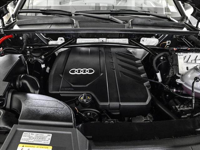 Certified 2025 Audi Q5 2.0T Premium Plus w/ Premium Plus Package AWD/4WD image 24
