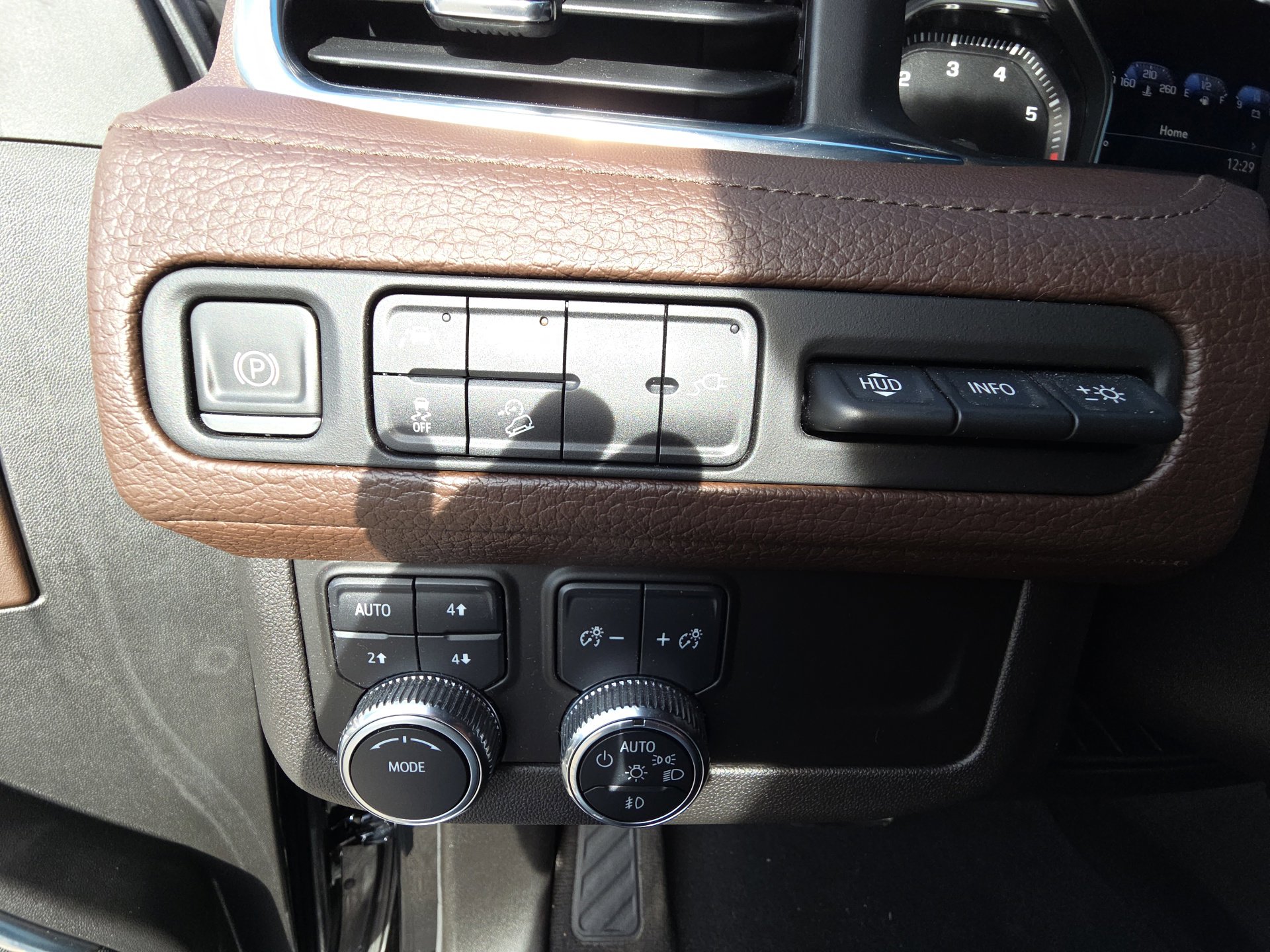 Certified 2021 GMC Yukon Denali image 20