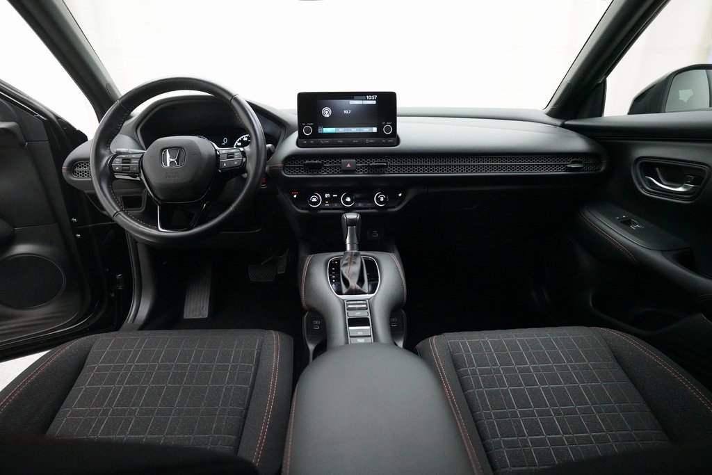 Certified 2025 Honda HR-V Sport image 5