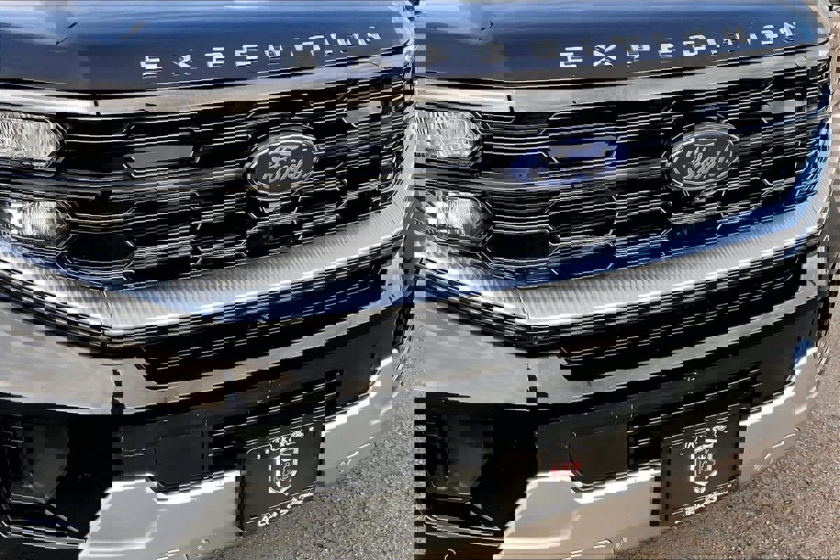 Used 2025 Ford Expedition Max Platinum image 27