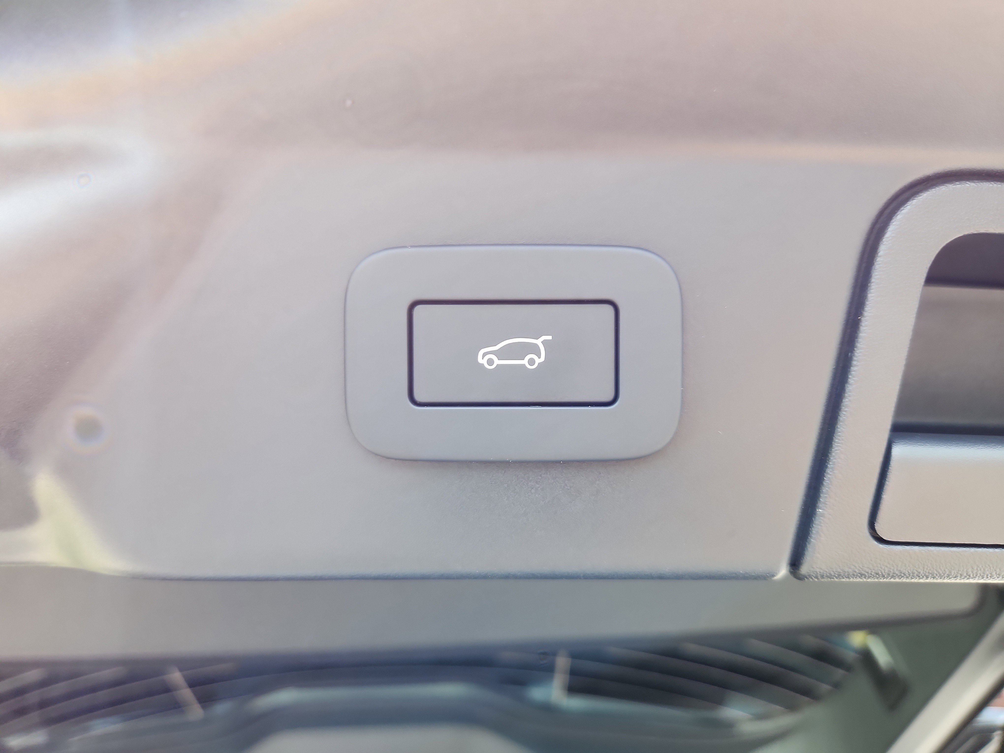New 2026 Land Rover Range Rover Velar Dynamic SE image 14