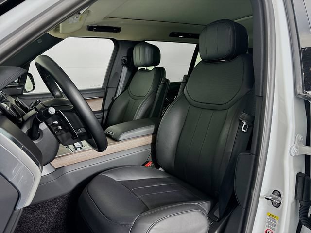 New 2025 Land Rover Range Rover Long Wheelbase SE AWD/4WD image 21