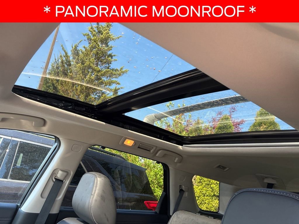 Used 2024 Nissan Pathfinder Platinum w/ Cargo Package image 7