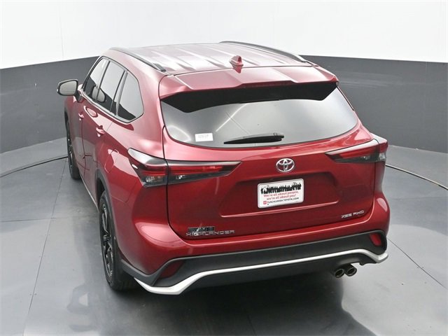 Used 2024 Toyota Highlander XSE image 30