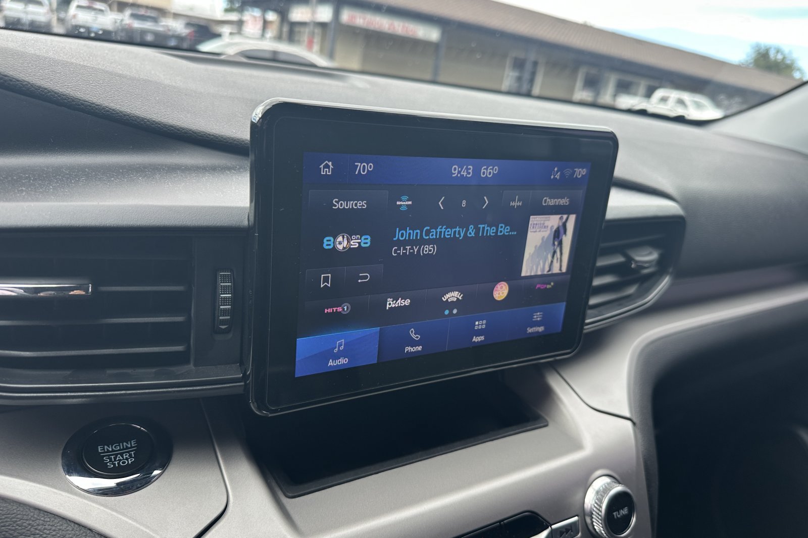 Used 2022 Ford Explorer XLT RWD image 17